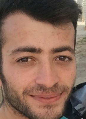 Hüsnü, 25, Türkiye Cumhuriyeti, Gebze