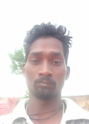 Ram Charan Chaud, 26, India, Murwāra