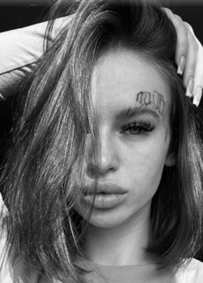 Polina из Wien 22 года