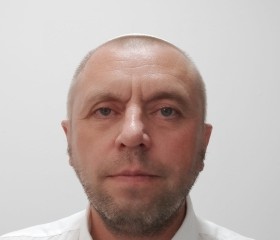 Mikhael, 49, Tel Aviv