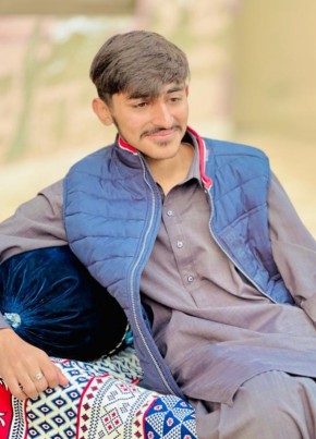 Shah, 18, Pakistan, Islamabad
