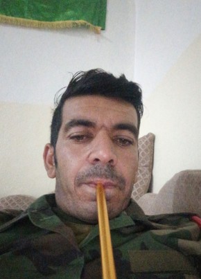ملول كلش из بغداد 30 лет