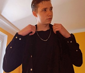 Stefan, 19, Vienna