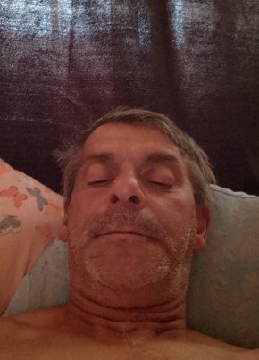 Robert из Deva 49 лет