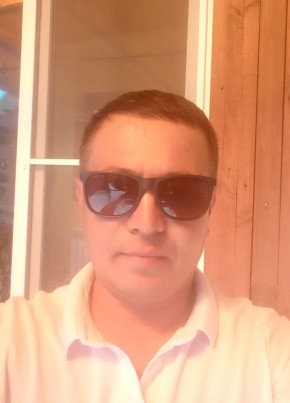 Андрей из Астрахани 54 года