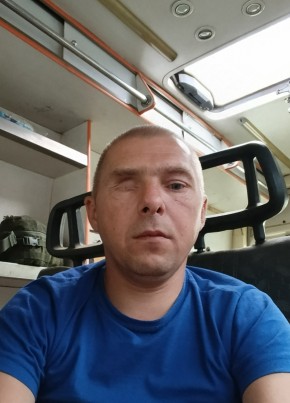 Алексей из Луганска 41 год