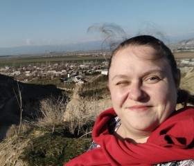 Yuliya, 35, Pavlovsk (Leningrad)