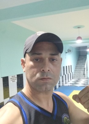 Primo из São João de Meriti 46 лет
