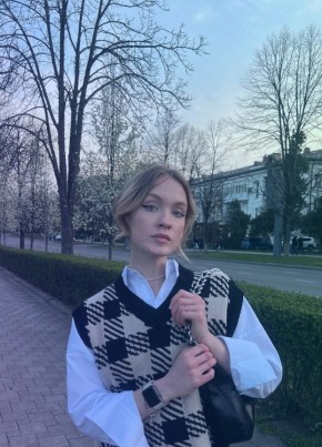 Карина из Тамбова 33 года
