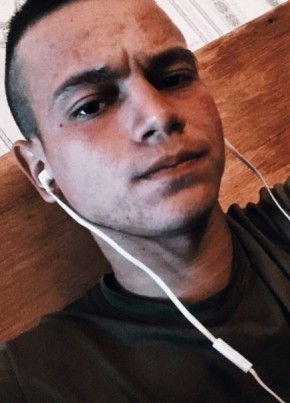 Дмитрий из Волгограда 27 лет