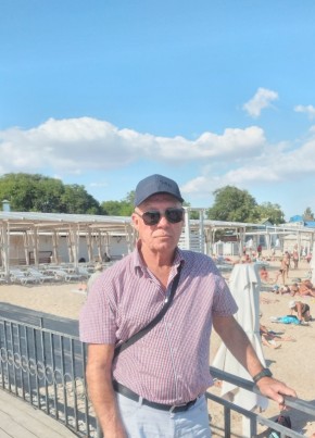 Виталий из Гатчины 67 лет