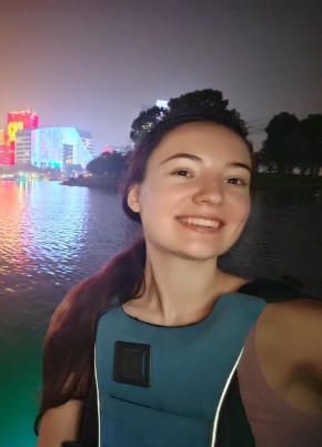 Lu из Владивостока 27 лет