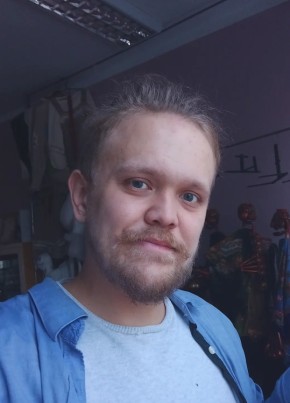Максим из Казани 37 лет