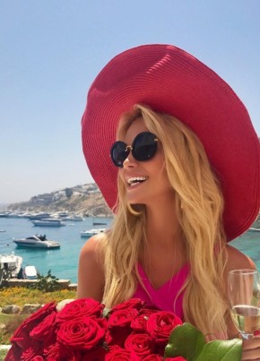 Viktoriya, 35, Russia, Sandovo