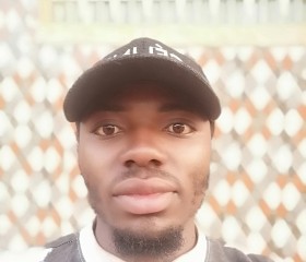 Phanuel, 24, Bamenda