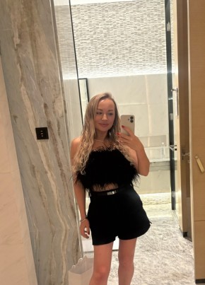 Olya из 香港 34 года
