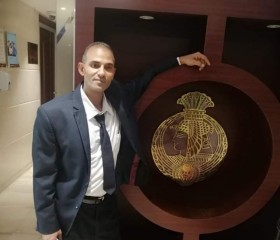 احمد كامل, 47, Cairo