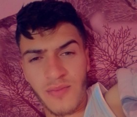 Zaki saadi, 24, Khemis Miliana