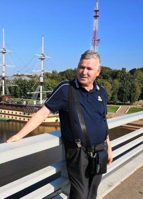 Aleksandr, 68, Russia, Saint Petersburg