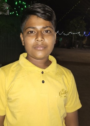 Lund, 18, India, Hinganghāt