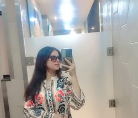 Taniya, 24, New Delhi