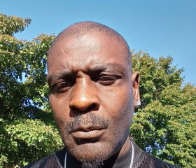 loldh, 31, Houthalen