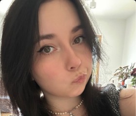 Jade, 21, New York City