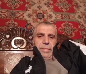 Дато, 57, Tbilisi