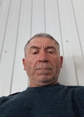 Вячеслав из Черкесска 52 года