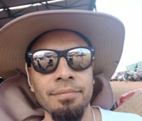 Oscar ramirez, 38, Santiago