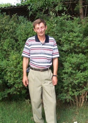 Vladimir, 65, Russia, Saky