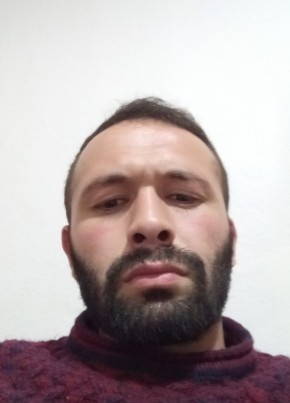 Emre Koç, 29, Türkiye Cumhuriyeti, Ankara