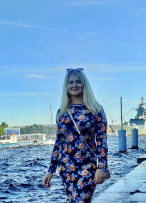 Юлия, 40, Россия, Санкт-Петербург