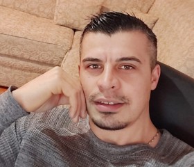 Alex, 32, Baia Mare (Maramures)