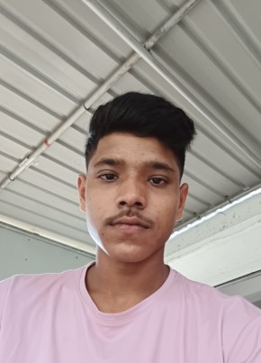 Mehedi Hasan, 19, India, Jangipur