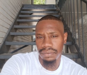 Blount, 34, Dallas