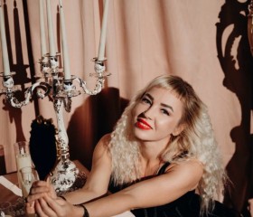 Mari, 42, Batumi