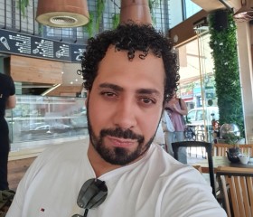 Gody, 35, Budapest