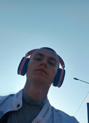 Алексей из Курагино 18 лет