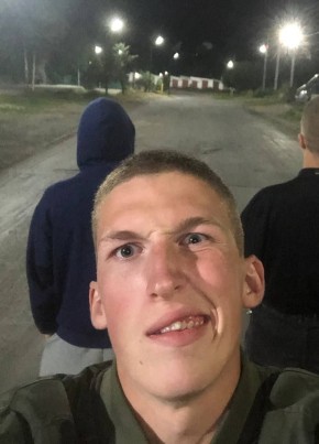 Виктор из Златоуста 18 лет