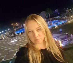 ALISA, 46, Brest