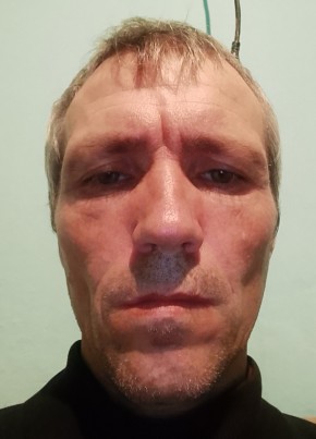 Денис из Черлака 44 года