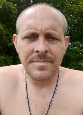 Андрей из Херсона 44 года