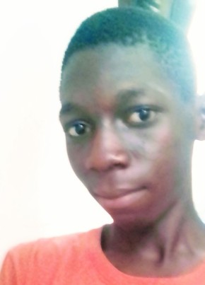 Temowei, 19, Nigeria, Abuja