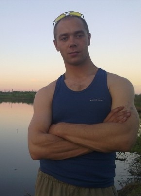 Антон, 41, Россия, Губкинский