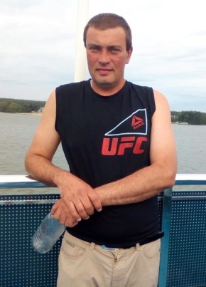 Максим, 40, Россия, Бердск