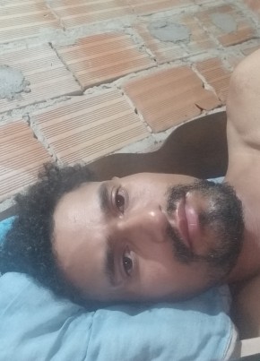 Carlos, 34, República Federativa do Brasil, Contagem