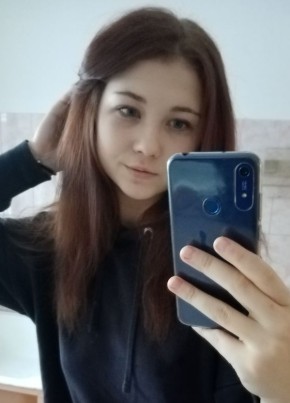 Милана, 21, Россия, Псков