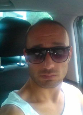 Francesco, 30, Repubblica Italiana, Schiavonia