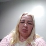 Victoria, 57  , Fontana